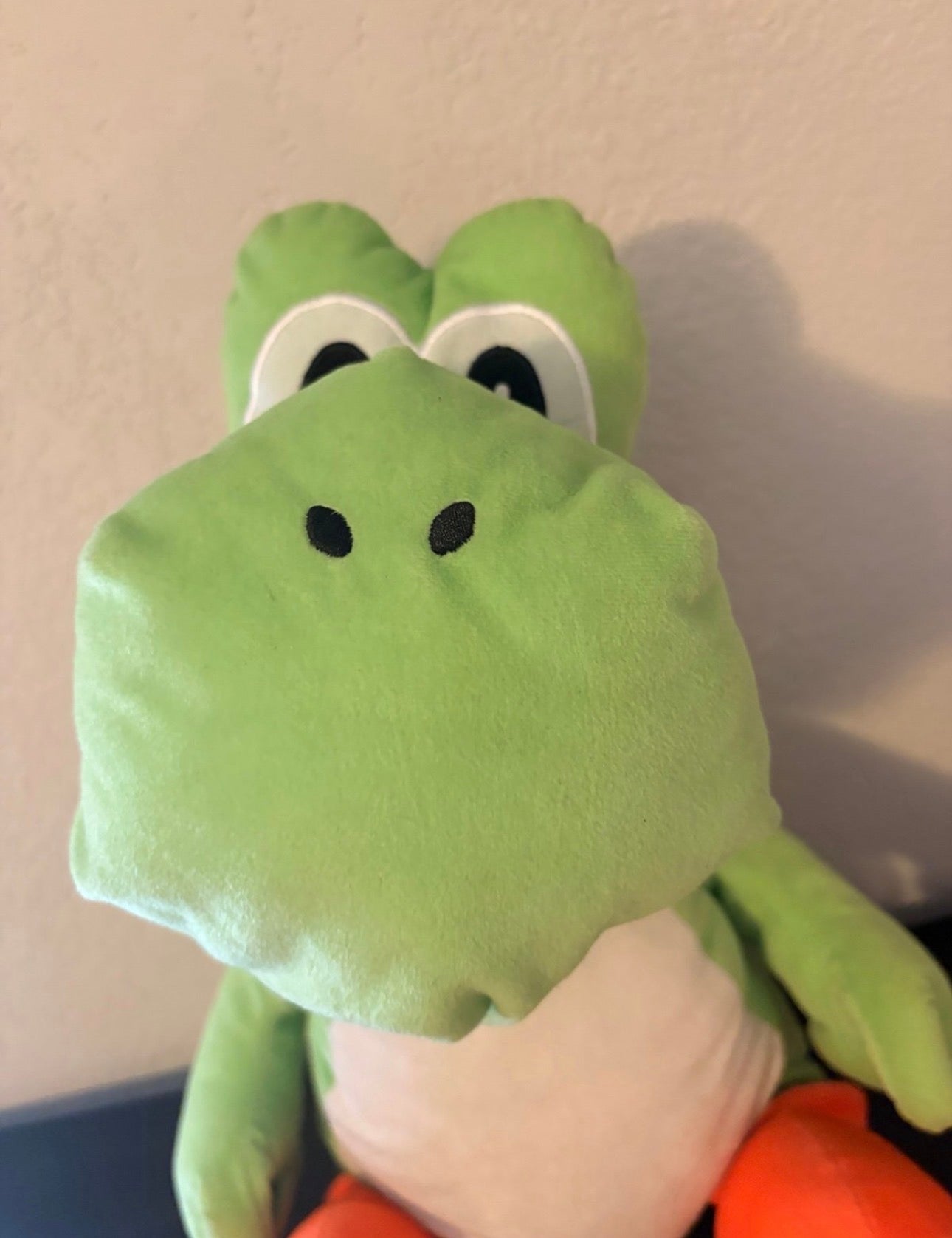Nintendo Toys | 2019 Xl 14" Super Mario Yoshi Plush With Secret Shell Pouch