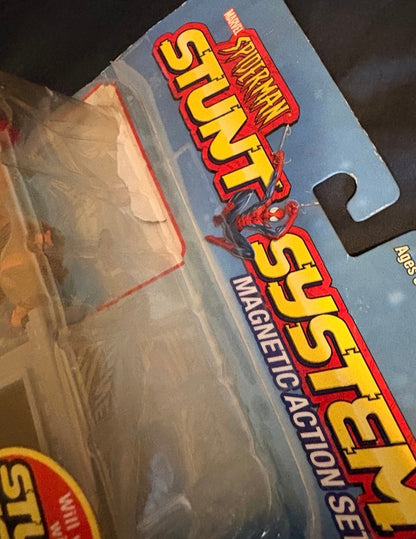 Vintage 2005 Spiderman Slide 'N Trap Post Office with Kraven & Door-Smashing Action Toy Biz